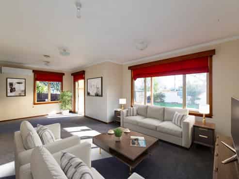103 Main Road, Clive