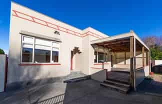 103 Main Road, Clive