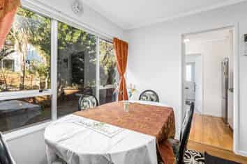 2/84 Rintoul Street, Newtown