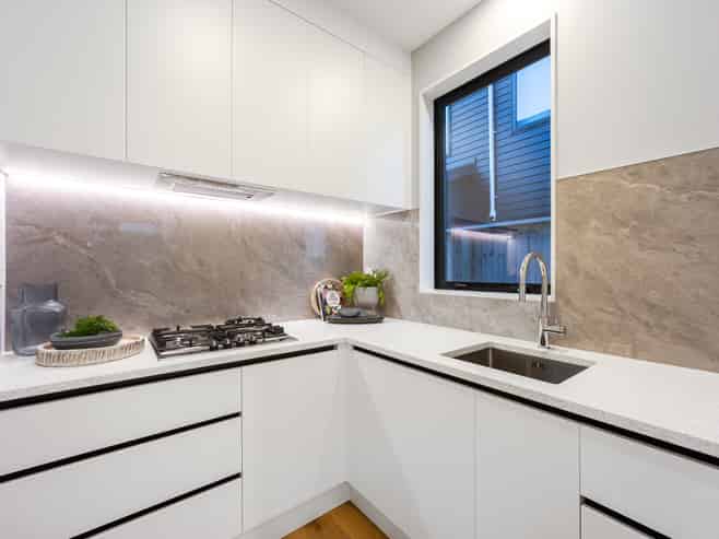 7 Makumaku Place, Long Bay