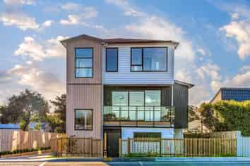 858E East Coast Road, Pinehill
