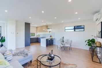 858E East Coast Road, Pinehill