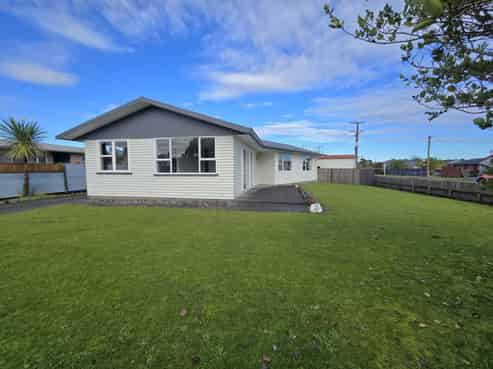 221 Park Street, Hokitika