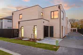 2/44 Winchester Street, Merivale