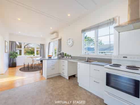 9C Lawrence Street, Otane