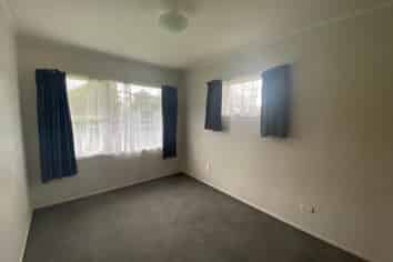 2/32 Park Estate Road, Papakura