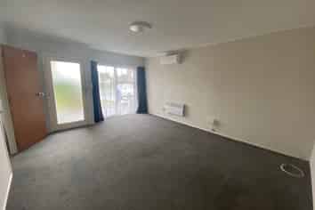 2/32 Park Estate Road, Papakura