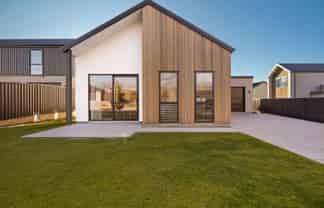 34 Wallis Drive, CROMWELL