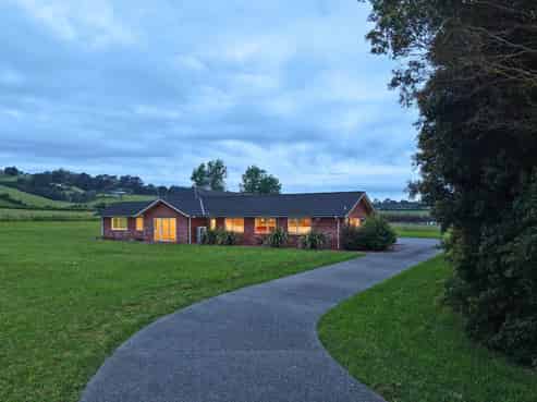 379a Aka Aka Road, Puni