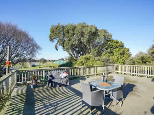 143 Black Road, Otatara