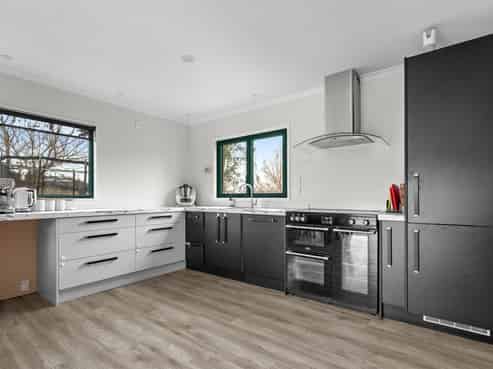 8 Letts Gully Road, Alexandra