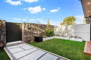 4/282 Point Chevalier Road, Point Chevalier