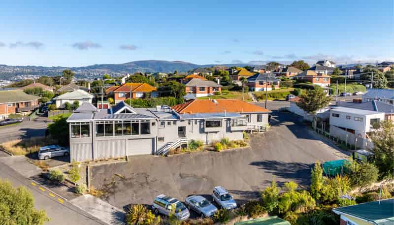 140 Highcliff Road, Shiel Hill