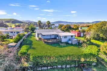 8 Doctors Hill Road, Maungaturoto