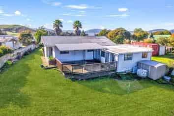 8 Doctors Hill Road, Maungaturoto