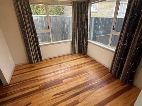 282 Dowse Drive, Maungaraki