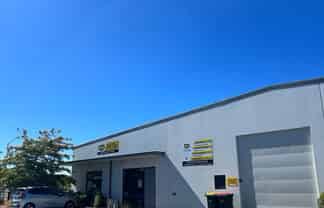185m2 Warehouse available for lease