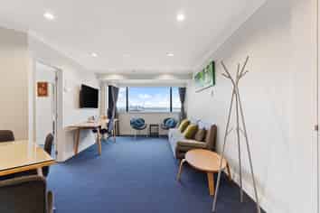 9-17 Byron Avenue, Takapuna