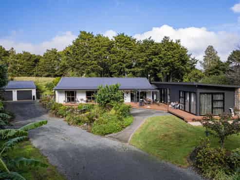 304 Mangakahia Road, MAUNGATAPERE