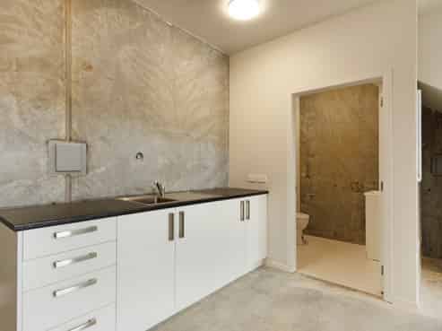 Superior Commercial Unit – Ready to Occupy Now
