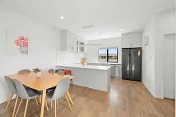 5 Houkura Way, Sandringham