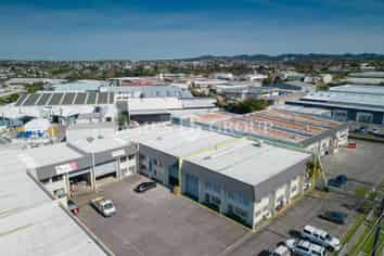 HIGH STUD WAREHOUSE - WEST AUCKLAND