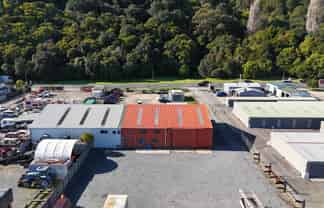 Warehouse and Secure Yard
