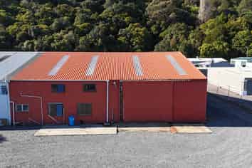Warehouse and Secure Yard