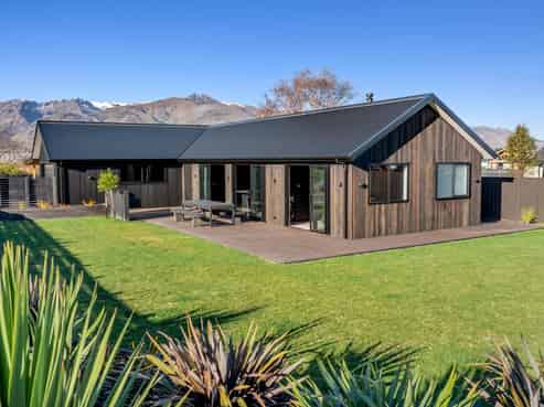 6 Woodpecker Street, Lake Hawea