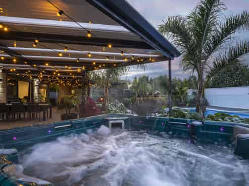 1216 Egmont Road, Egmont Village