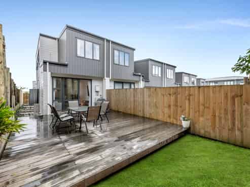 16 Stroom Street, Flat Bush