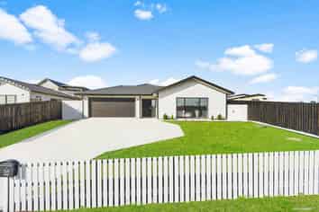 34 Tahuna Minhinnick Drive, Glenbrook