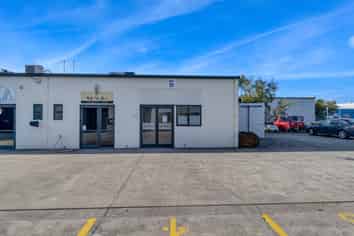 Industrial trades unit – Ideal for small operator