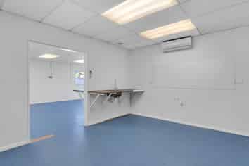 Industrial trades unit – Ideal for small operator
