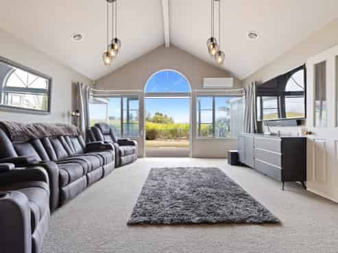288 Grandview Road, Western Heights
