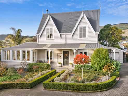 8 Hunter Avenue, Richmond