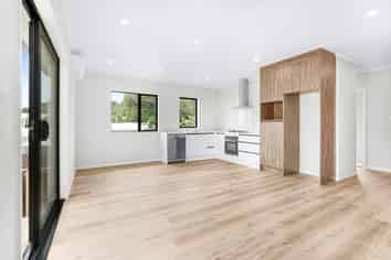 2/10 Michael Avenue, Dinsdale