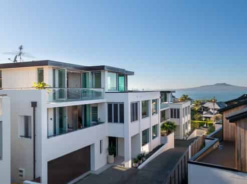 22A Beach Road, Castor Bay