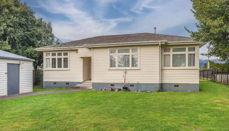 76 Parker Avenue, Levin