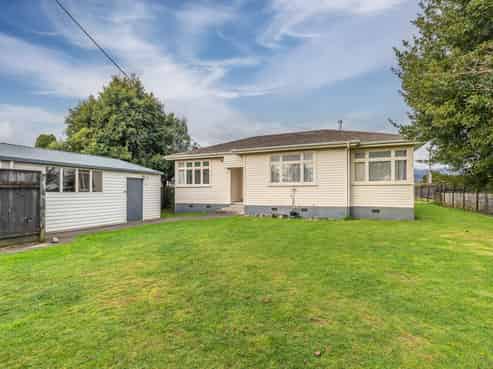 76 Parker Avenue, Levin
