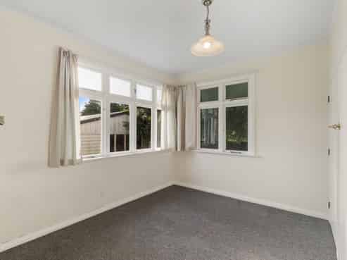 76 Parker Avenue, Levin