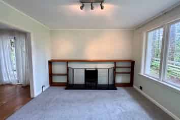 12 Manuka Road, Titirangi