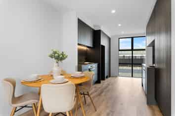 8/25 Matai Street West, Riccarton