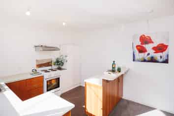 21 Edgeware Road, Palmerston North