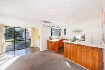21 Edgeware Road, Palmerston North