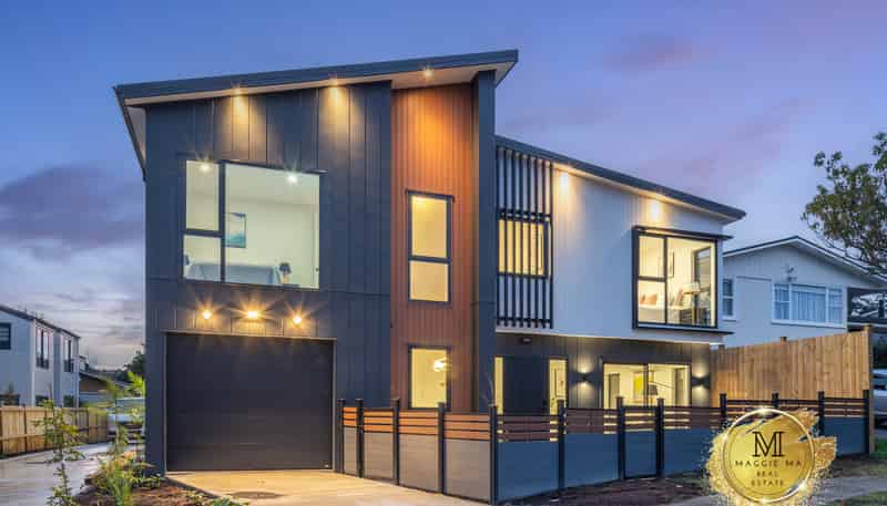 Lot 1&4/12 Baringa Place, Botany Downs