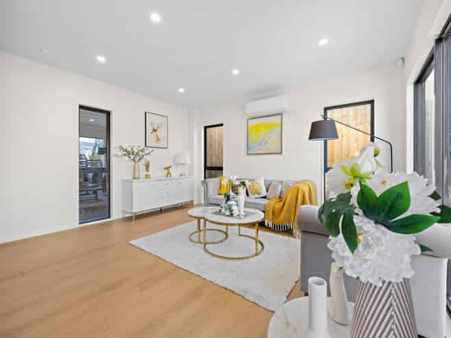 Lot 1&4/12 Baringa Place, Botany Downs