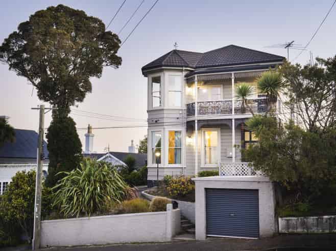 101 Eglinton Road, Mornington