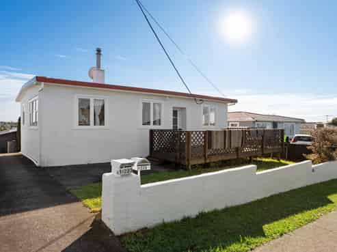 223 Sturges Road, Henderson