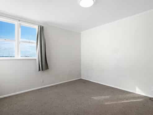 223 Sturges Road, Henderson